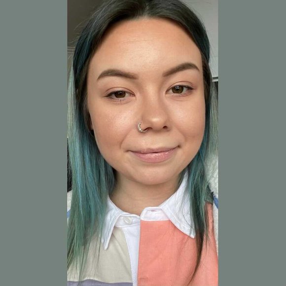 Meet your Posher, Jessica - Picture 1 of 1